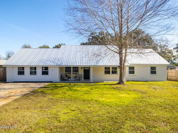 112 Clower Ave, Long Beach, MS 39560