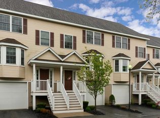 101 Hopkins St APT 6, Wakefield, MA 01880