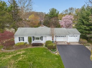 5 Abrams Rd, Holland Twp., NJ 08848
