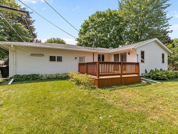 3rd image of 1212 E Harding Dr