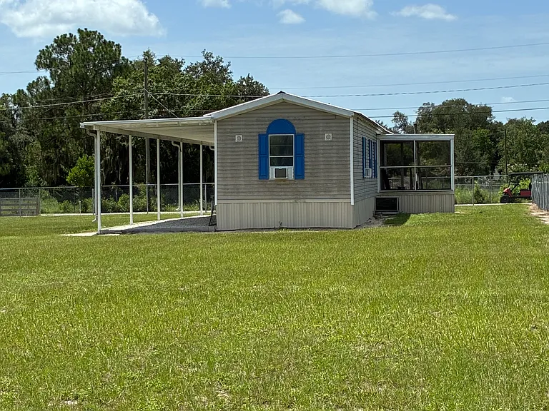 1714 Kenneth Ln — Photo 3