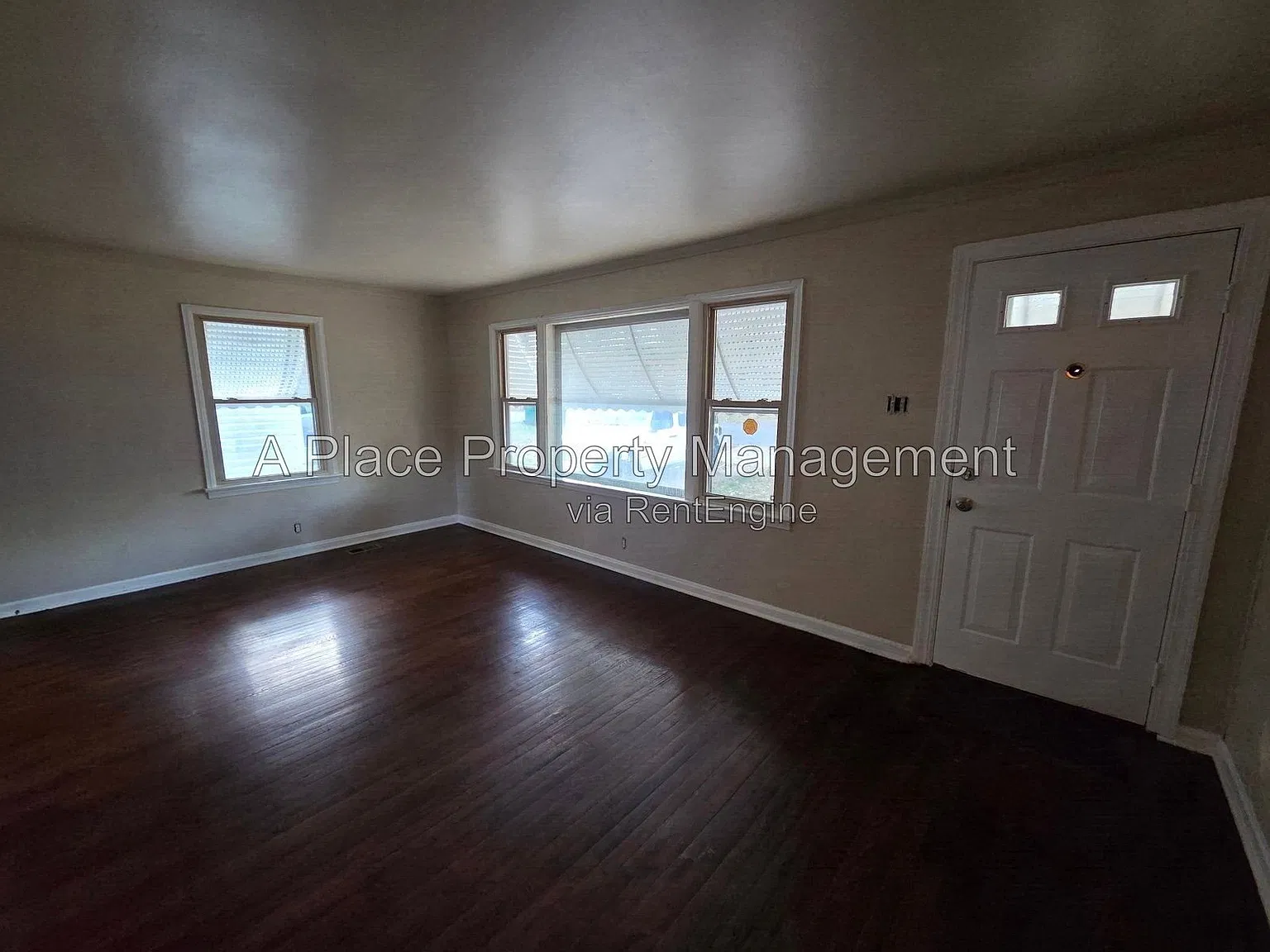 2 bed, 1.0 bath, 792 sqft, $1,195 — Photo 3