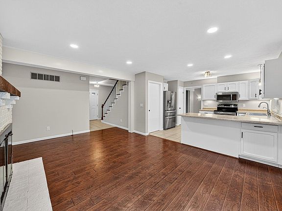 5th image of 50976 Pine Ridge Dr