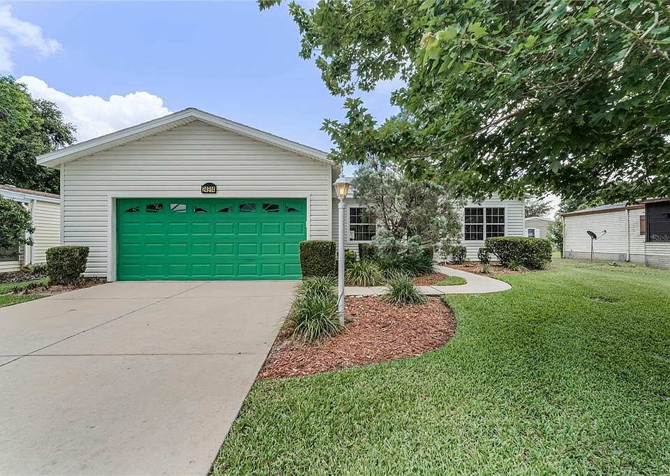 1st image of 24914 Pine Hl
