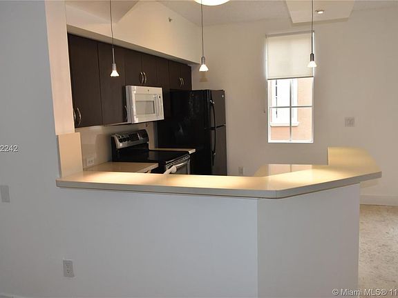 2nd image of 2961 NE 185th St APT 1603