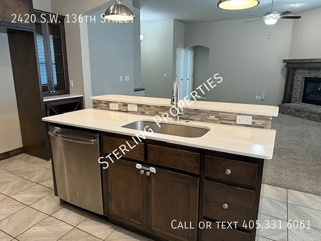 2420 SW 136th St — Photo 15