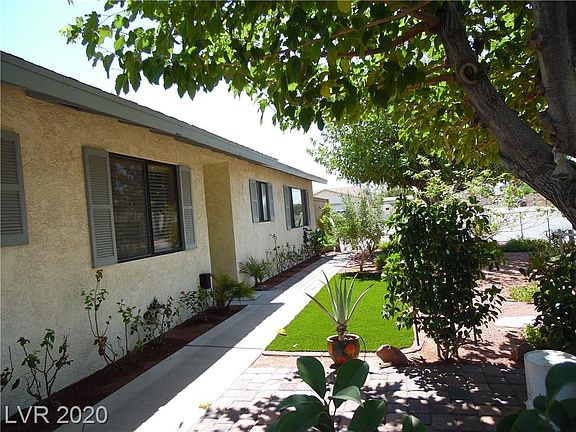 3rd image of 1910 Marion St