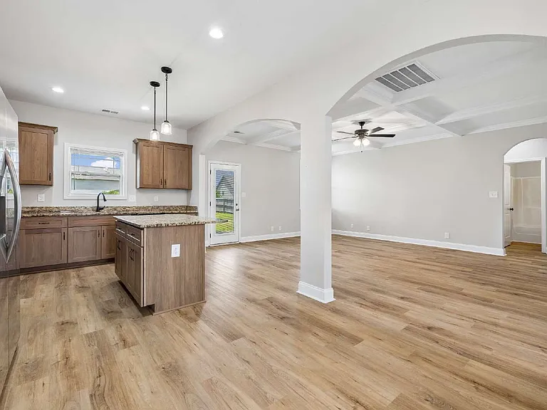 1240 Winterset Dr — Photo 12