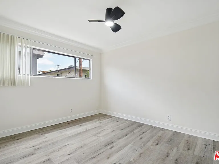 7540 Hampton Ave #206 — Photo 8