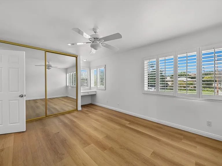 2222 Pier Ave — Photo 61