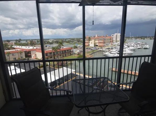 10355 Paradise Blvd, Treasure Island, FL