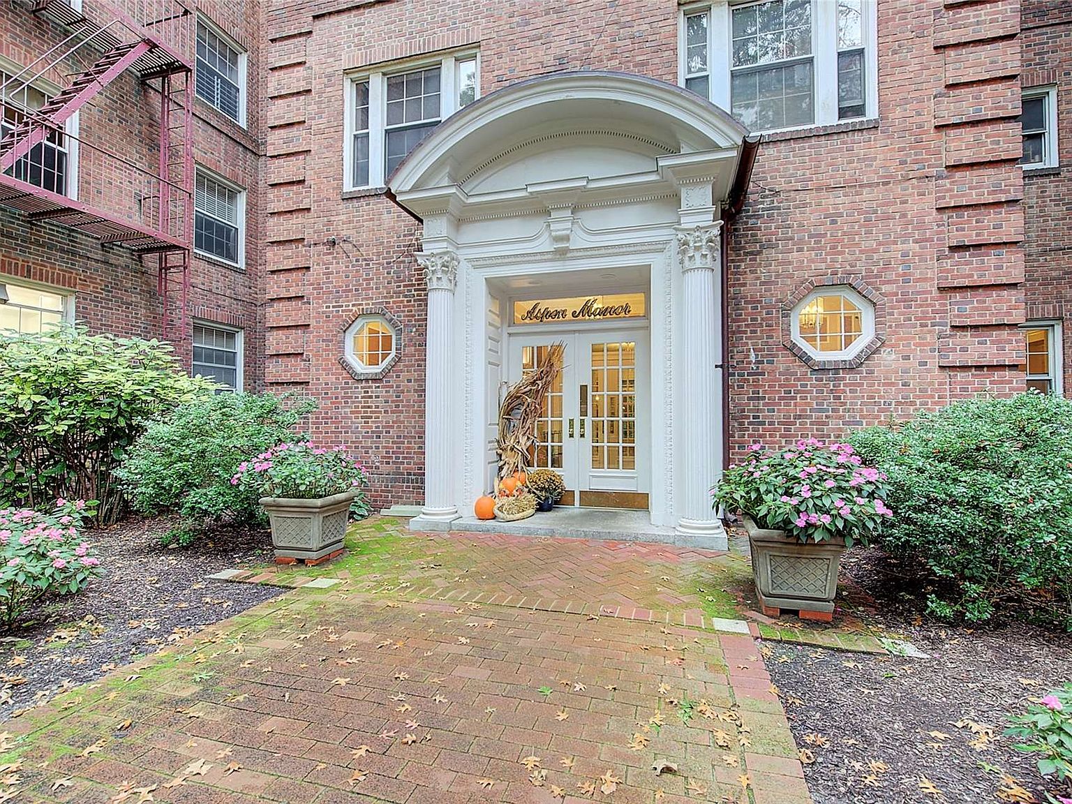 11701 Park Lane South UNIT A2J, Kew Gardens, NY 11415 Zillow