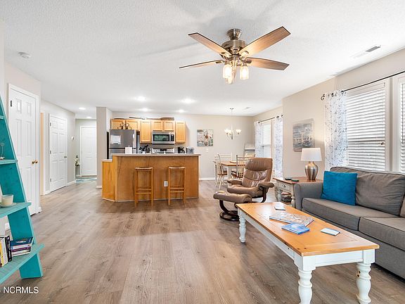 5th image of 3350 Club Villas Drive #503