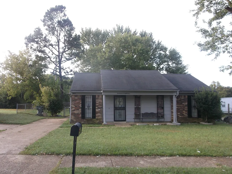2785 Gruber Dr