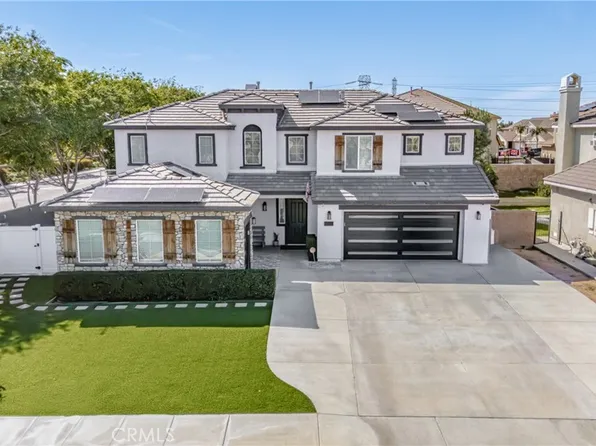 5999 Pinegrove Pl, Corona, CA 92880
