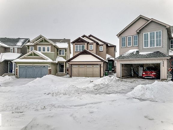 3rd image of 2823 Duke Cres SW