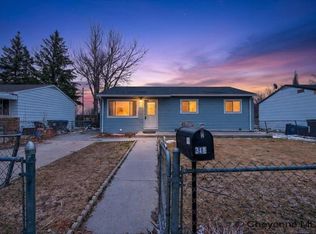 315 Cribbon Ave, Cheyenne, WY 82007