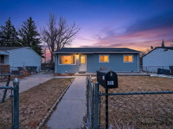 315 Cribbon Ave, Cheyenne, WY 82007