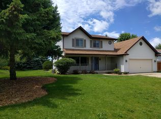 520 Eisenhower Dr, Marengo, IL 60152