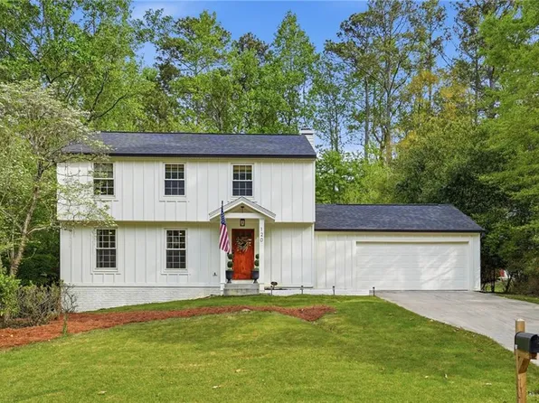 120 Hillside Ln, Roswell, GA 30076