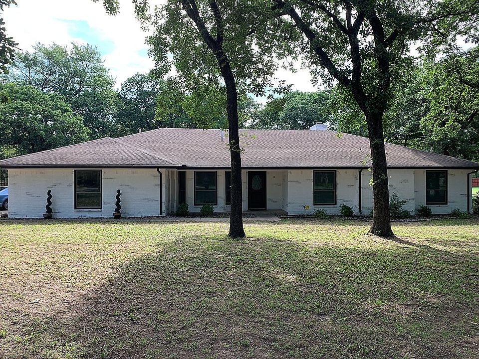 1st image of 1008 Oakwood Dr