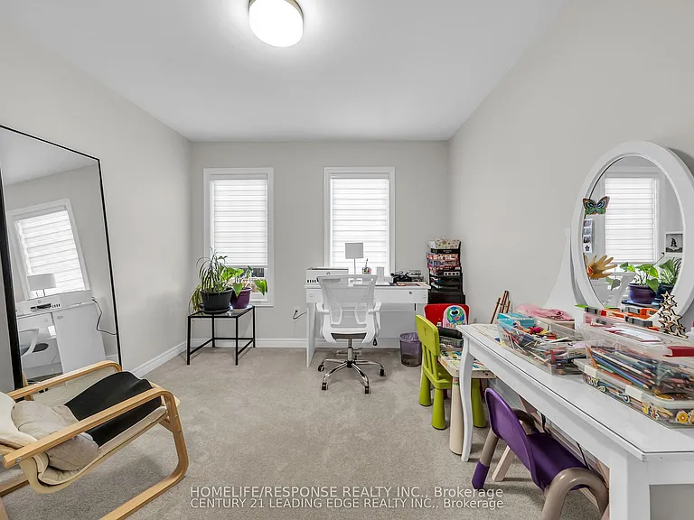 5 Gooseman Cres — Photo 35