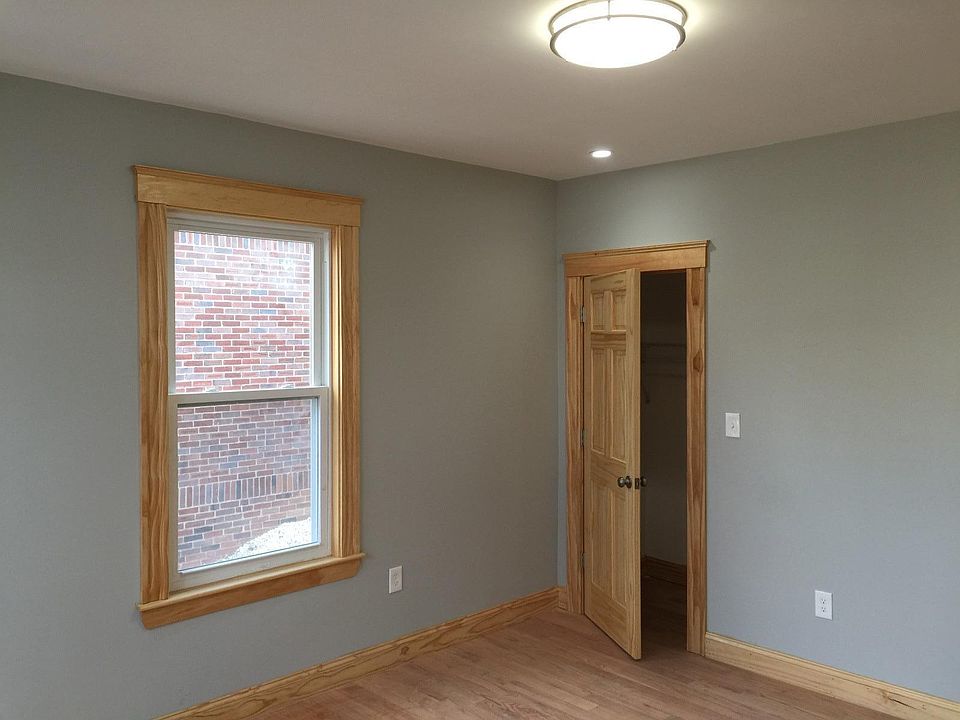 2nd image of 168 Winchester St