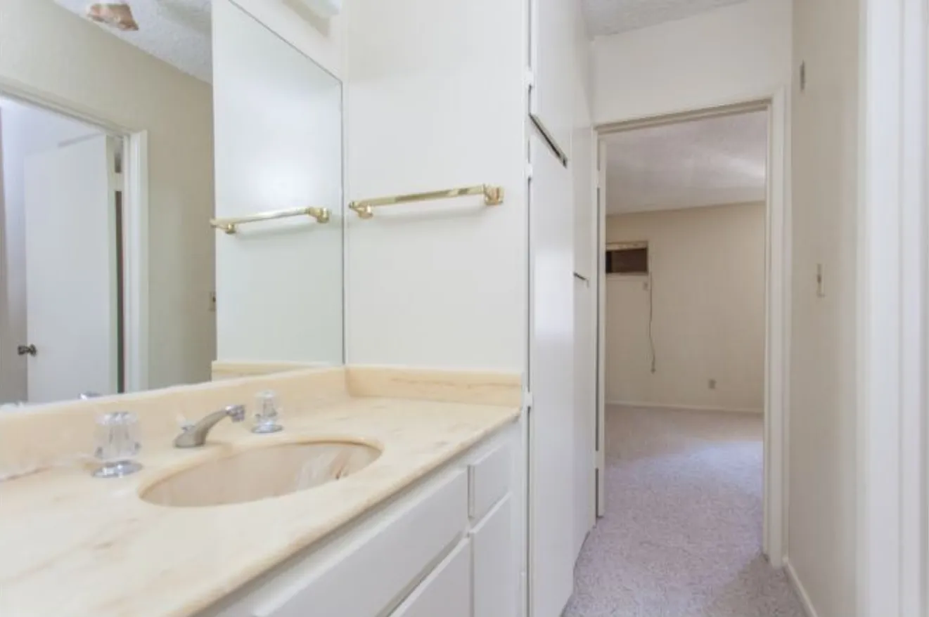 Tarzana Casa — Photo 2