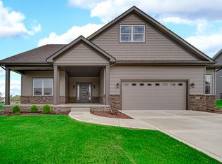 840 Idlewild Ln, Chesterton, IN 46304