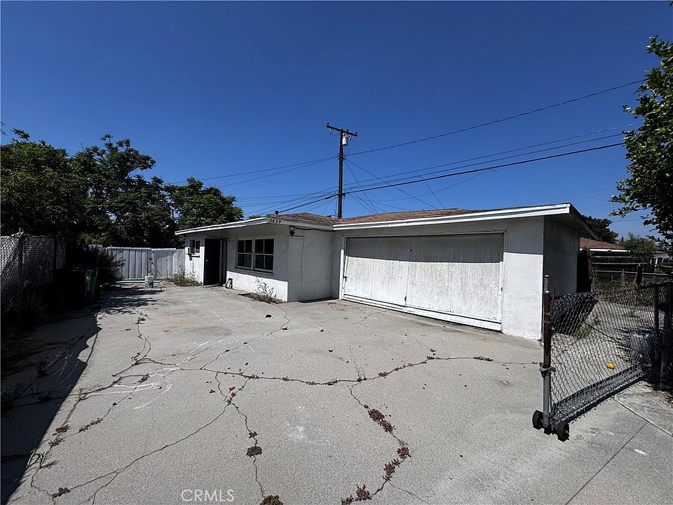 1st image of 3629 Athol St