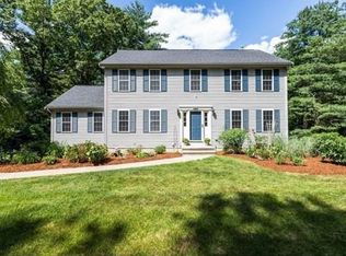9 Winding Brook Rd, Franklin, MA 02038