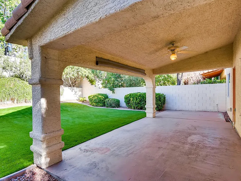 1409 Silk Tassel Dr — Photo 25