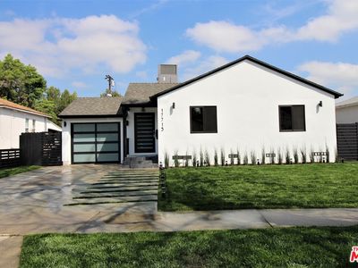 17713 Bullock St, Encino, CA, 91316