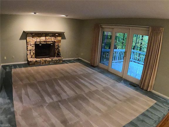 3rd image of 1658 Wedgewood Way