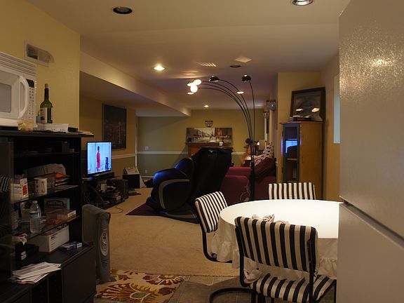 3rd image of 2037 173rd Ave NE