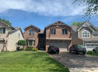 1026 Oxford St, Downers Grove, IL 60516