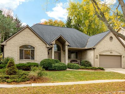 2230 Chaucer Ct, Ann Arbor, MI, 48103