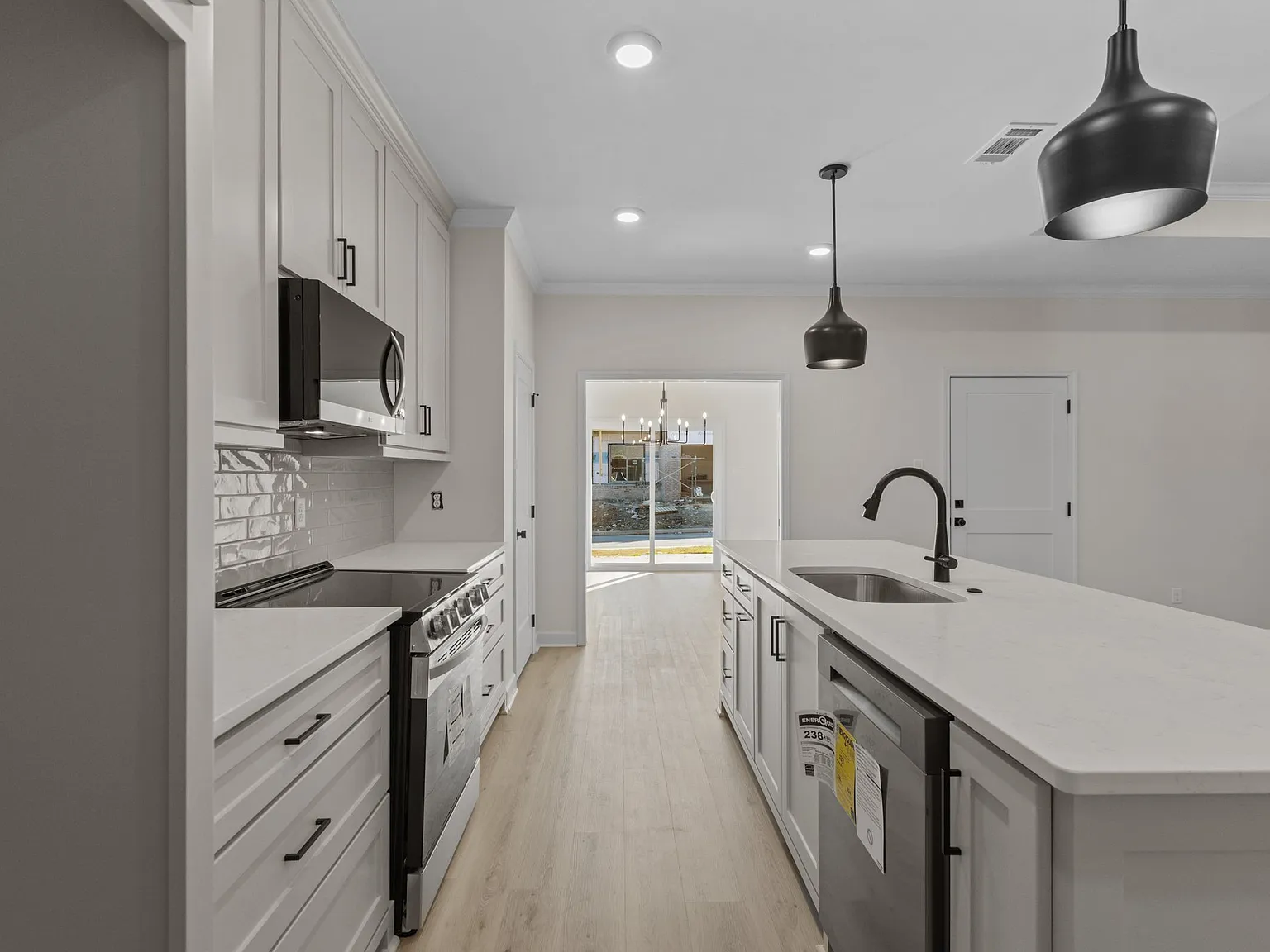 107 Edgewood Circle - 1 — Photo 3