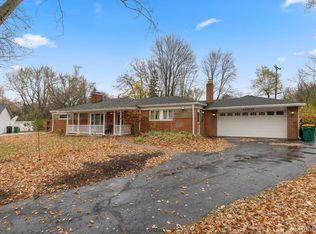 33930 Playview Ct, Farmington Hills, MI 48331