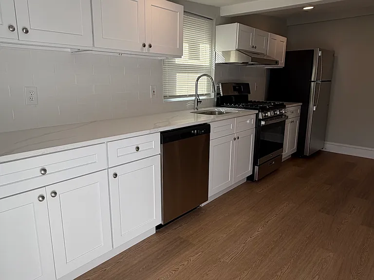 238 Highland Ave #2 — Photo 6