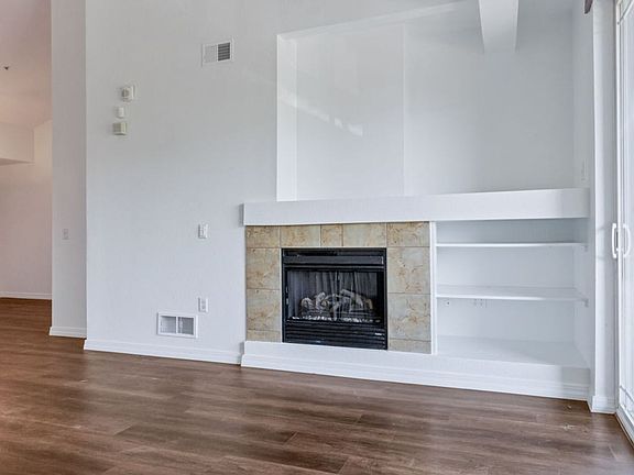 4th image of 804 Summer Hawk Dr Unit 11304