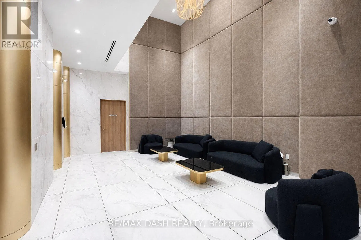 634 Church Toronto (Church-Yonge Corridor) — Photo 2