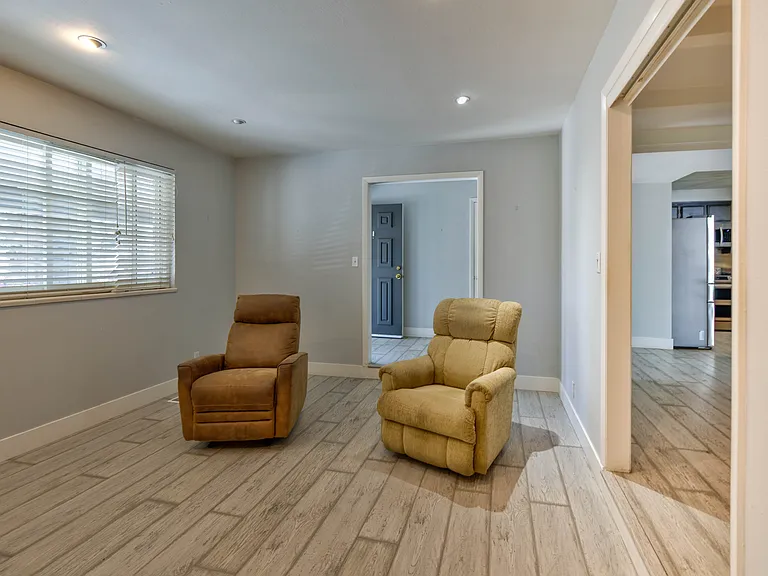 12310 S Hills Dr — Photo 21