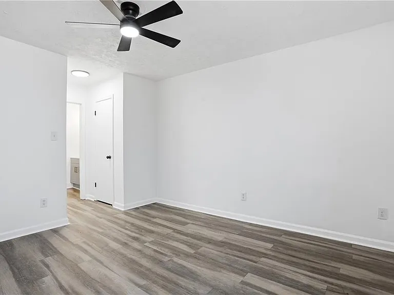 858 Ohara Dr — Photo 16