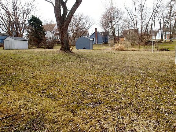 3rd image of 6512 Grace St
