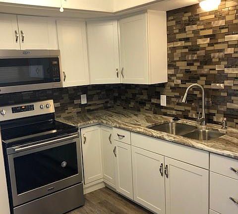 4th image of 402 Bristle Cone Ln #2