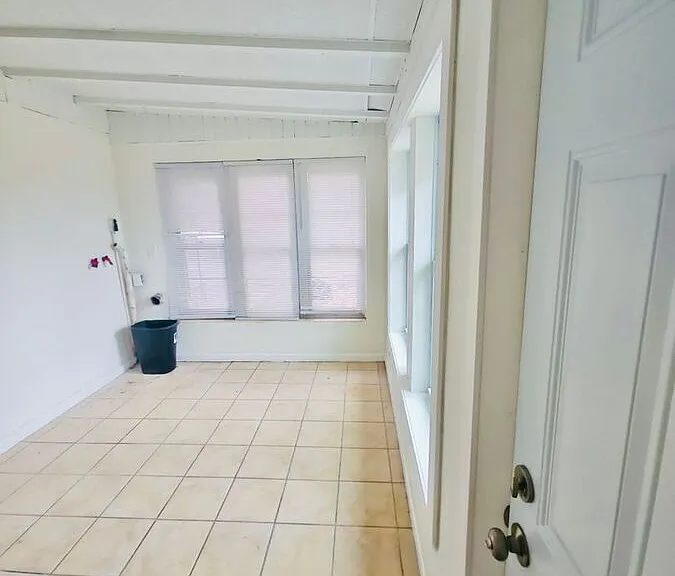 609 Avenue G SE — Photo 14