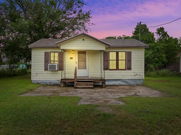105 Brookshire, Riesel, TX 76682