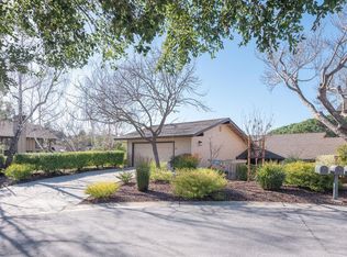 11 Susan Gale Ct, Menlo Park, CA 94025