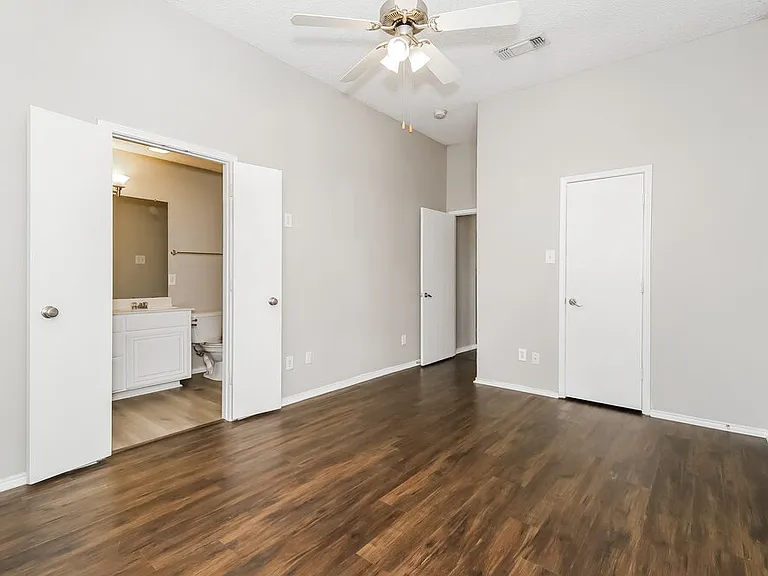 4553 Wheatland Dr — Photo 10